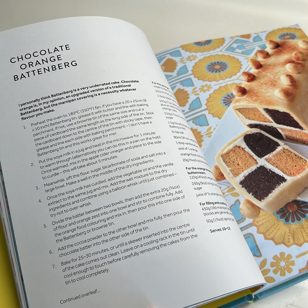 💕 Simply Vegan Baking Hardcover Recipe Book Freya Cox From British Baking - Picture 6 of 16